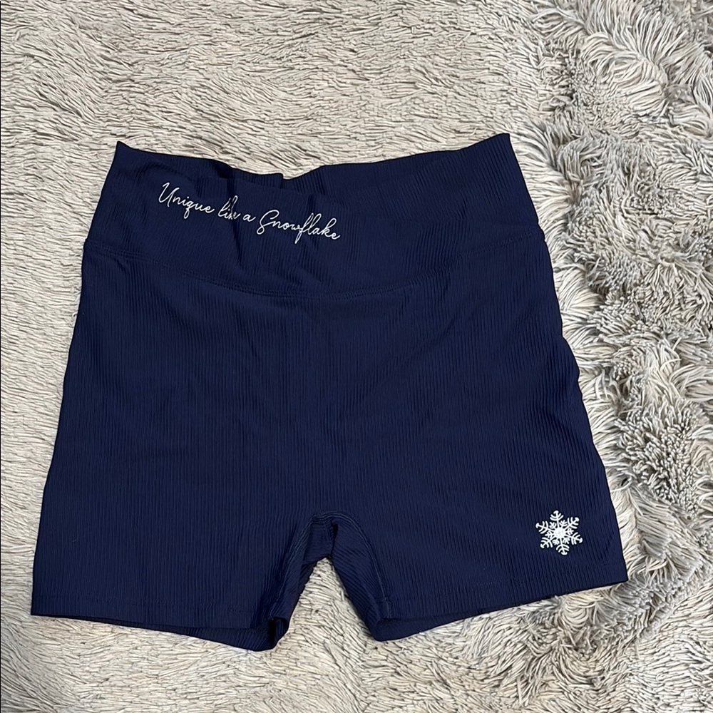 Muscle Hoodie Scrunch Shorts